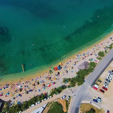 Beautiful In W/ 1 Bedrooms